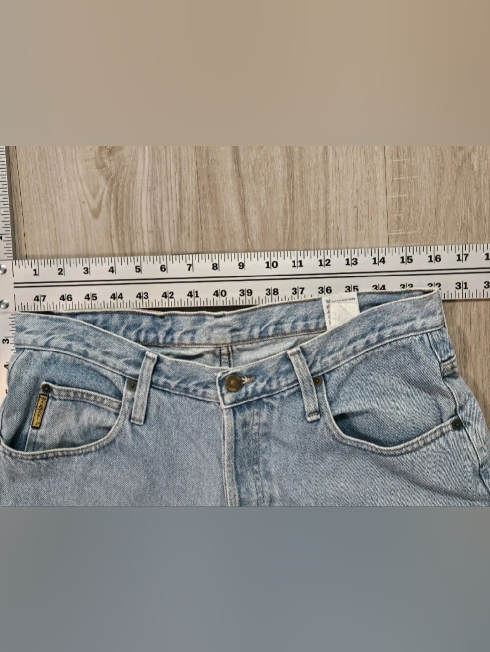 Armani Jeans Mens Blue Jeans Sz 34x32 Denim 90s Light Wash Straight Leg VTG USA - Picture 3 of 15